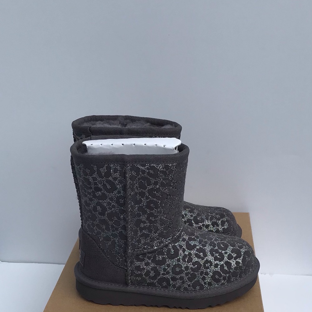 UGG Classic II Glitter Leopard - Picture 2 of 6